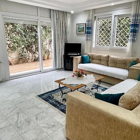 Etage De Villa Avec Jardin, Pres De L'Aireport Et Parking Prive Ariana Extérieur photo
