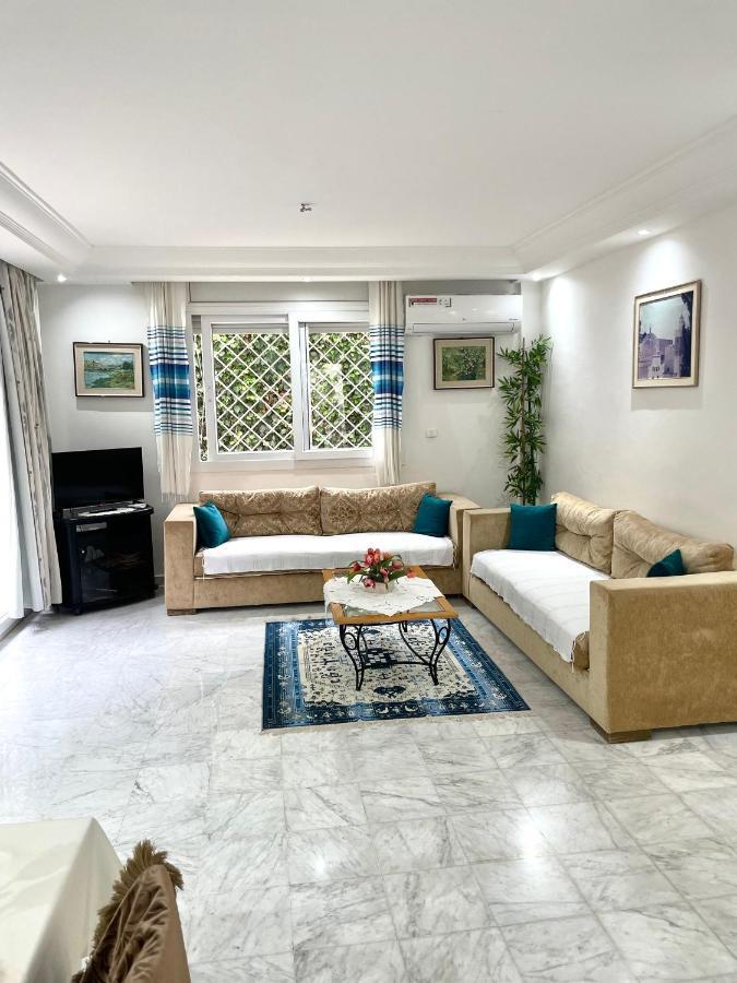 Etage De Villa Avec Jardin, Pres De L'Aireport Et Parking Prive Ariana Extérieur photo