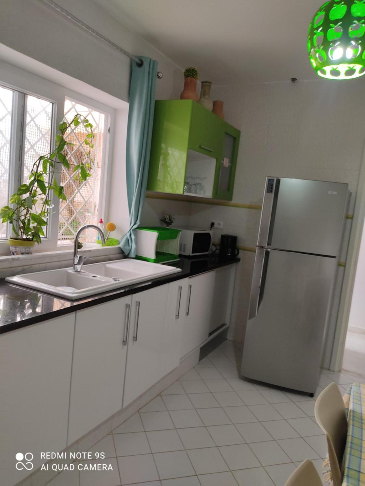 Etage De Villa Avec Jardin, Pres De L'Aireport Et Parking Prive Ariana Extérieur photo