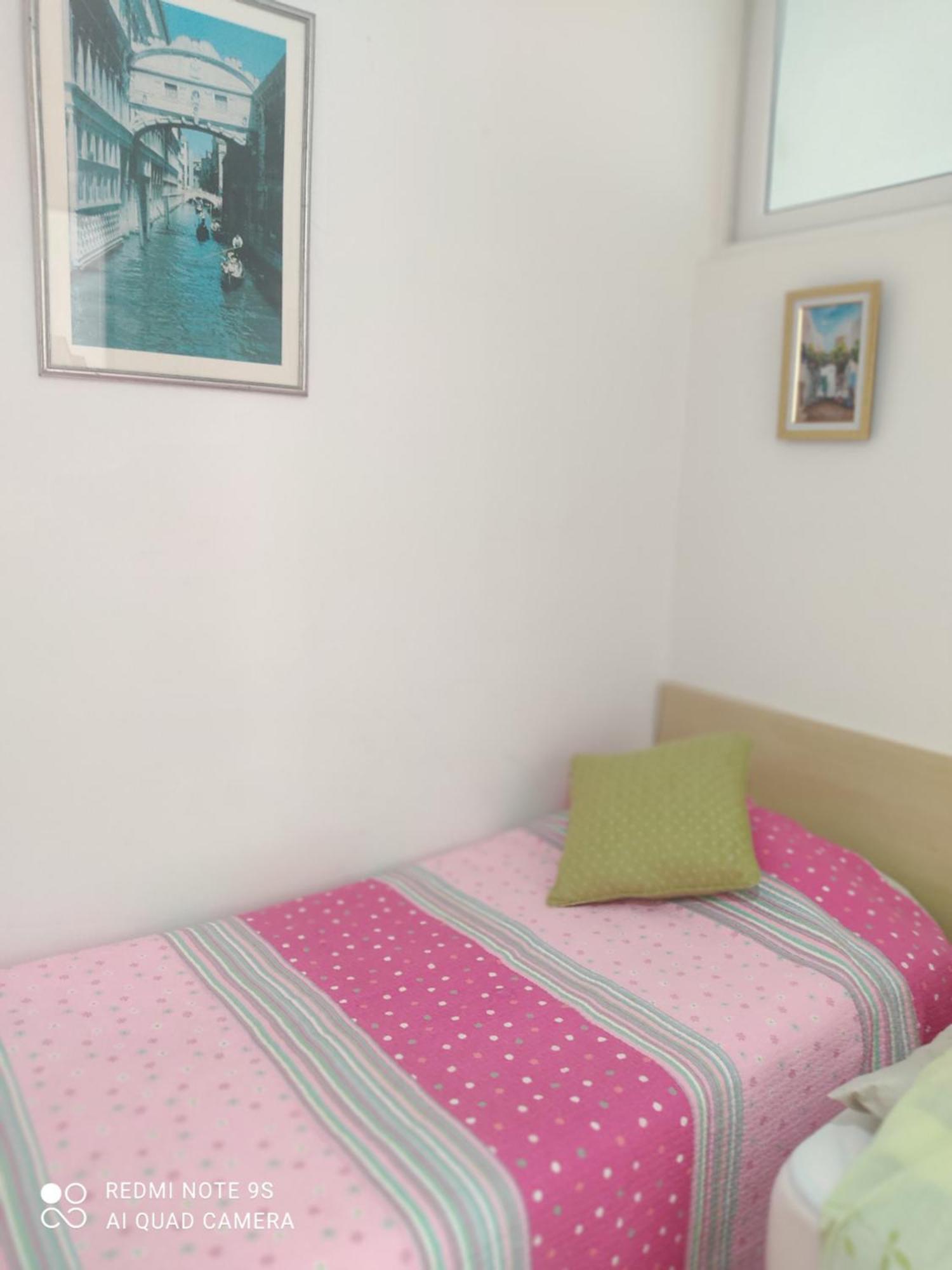 Etage De Villa Avec Jardin, Pres De L'Aireport Et Parking Prive Ariana Extérieur photo