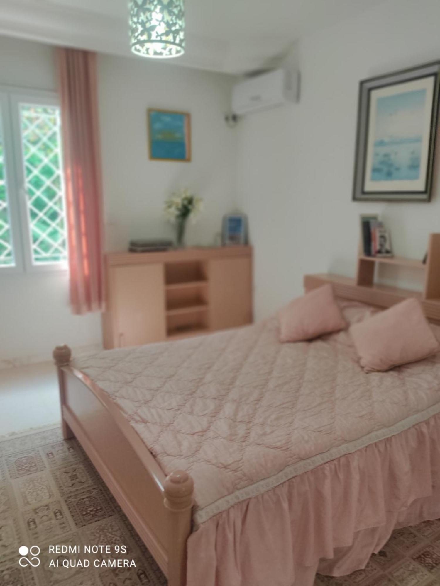 Etage De Villa Avec Jardin, Pres De L'Aireport Et Parking Prive Ariana Extérieur photo