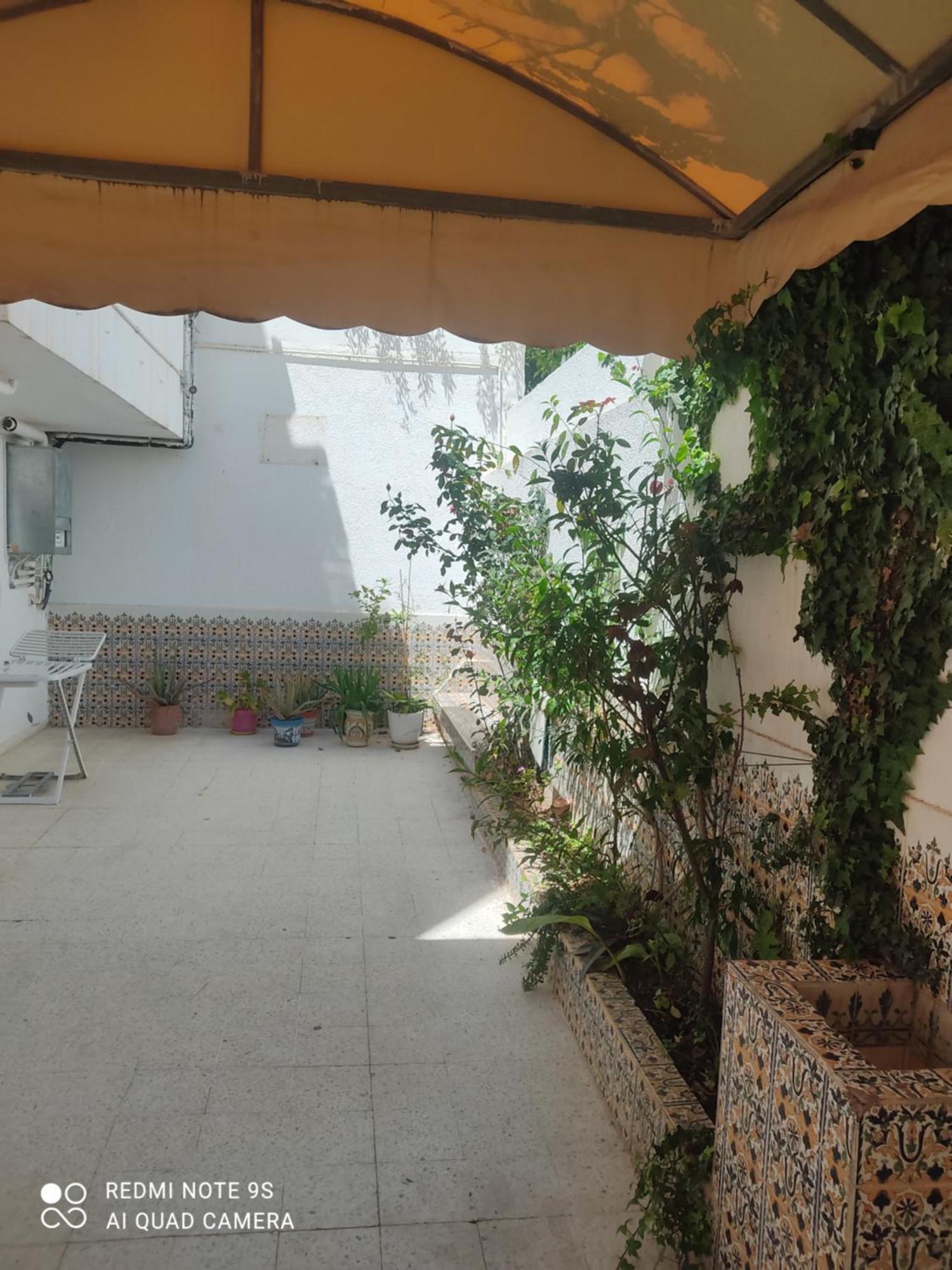Etage De Villa Avec Jardin, Pres De L'Aireport Et Parking Prive Ariana Extérieur photo